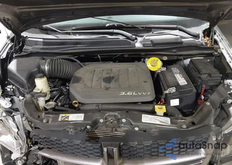 2017 Dodge Grand Caravan Gt z USA, uszkodzony, nr VIN 2C4RDGEG0HR864722